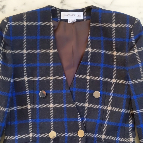 NWOT. Jones New York 100% Pure Wool double breasted plaid blazer w/full lining. - Picture 3 of 7